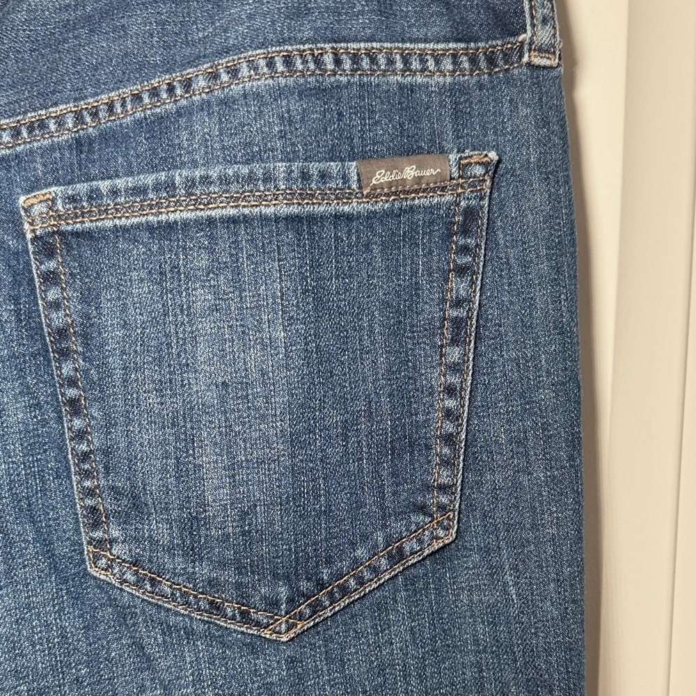 Eddie Bauer Dark Wash Boyfriend Slim Jeans Women’s Size 8 Stretch Denim - Picture 4 of 7